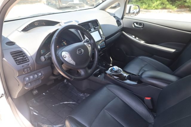 Used 2015 Nissan Leaf SL w/ Premium Package FWD image 10