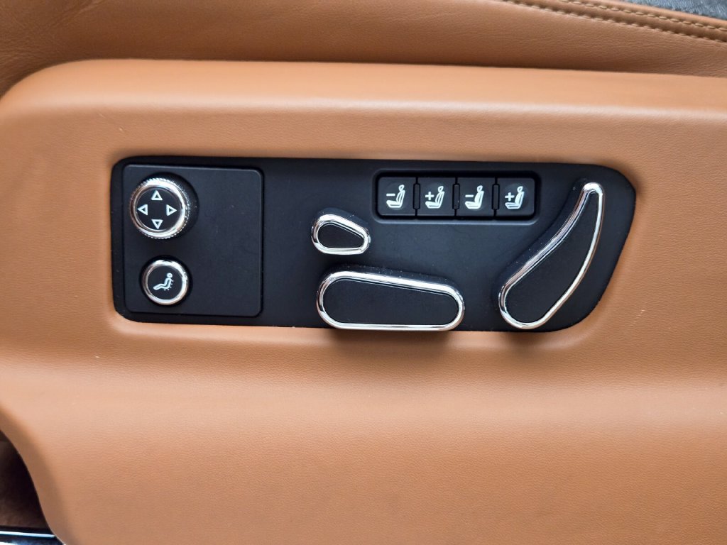 Certified 2023 Bentley Bentayga Speed AWD/4WD image 30