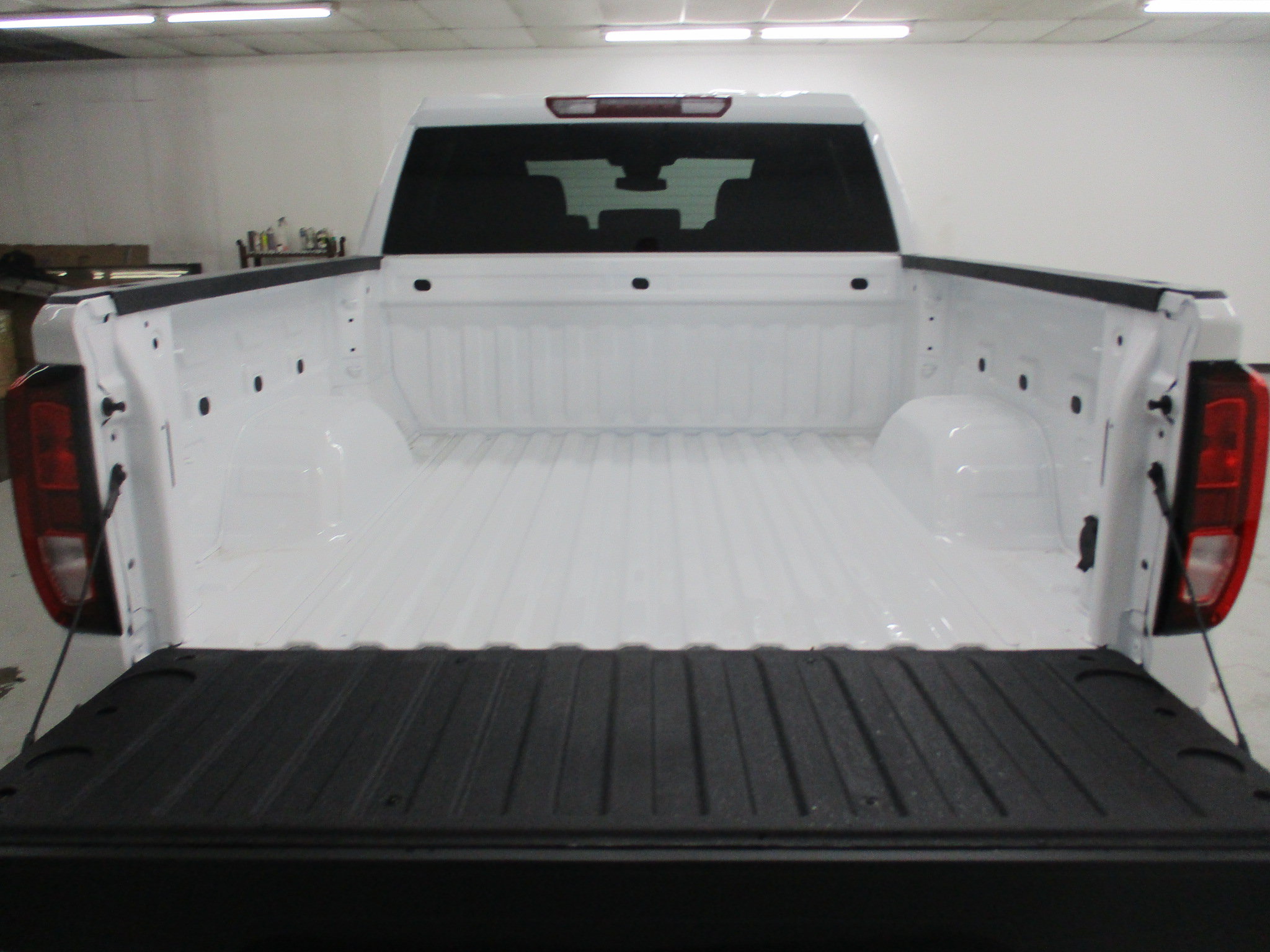 New 2026 GMC Sierra 1500 Elevation AWD/4WD image 9
