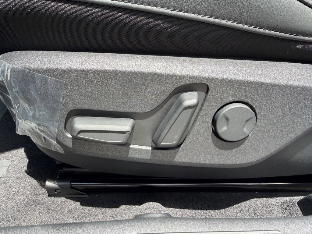 New 2026 Kia EV6 Light RWD image 16