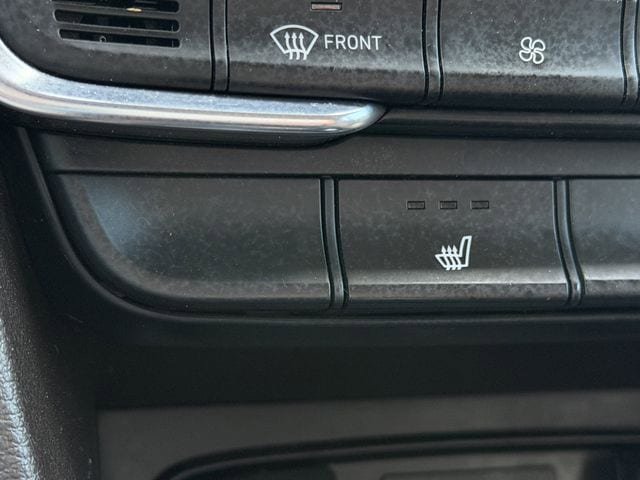 Used 2019 Hyundai Santa Fe Limited FWD image 21
