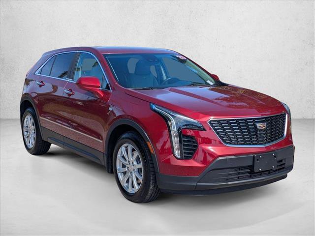 Used 2020 Cadillac XT4 Luxury w/ LPO, Premium Carpet Package FWD image 3