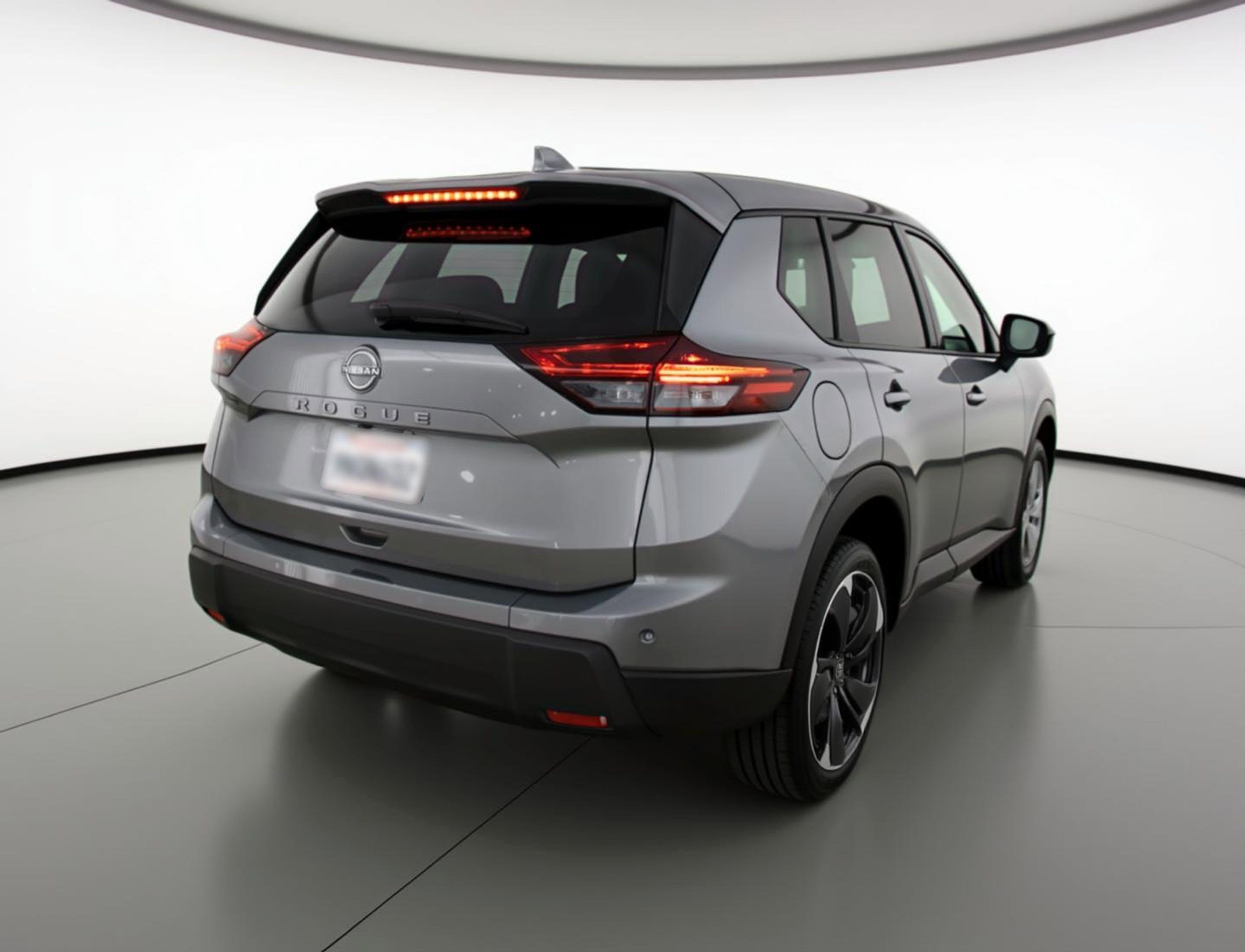 Used 2025 Nissan Rogue SV FWD image 9