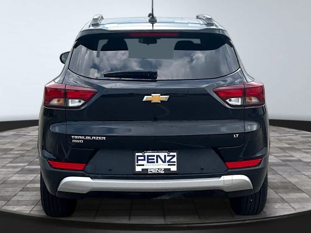 Used 2024 Chevrolet TrailBlazer LT w/ Driver Confidence Package AWD/4WD image 6