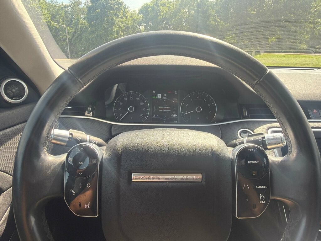 Used 2020 Land Rover Range Rover Evoque S AWD/4WD image 16