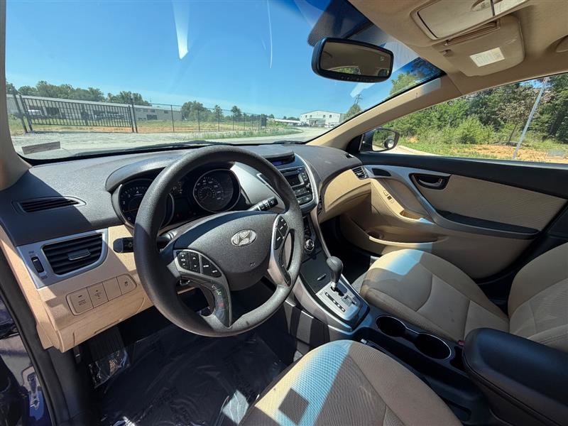 Used 2013 Hyundai Elantra GLS w/ Preferred Pkg FWD image 10