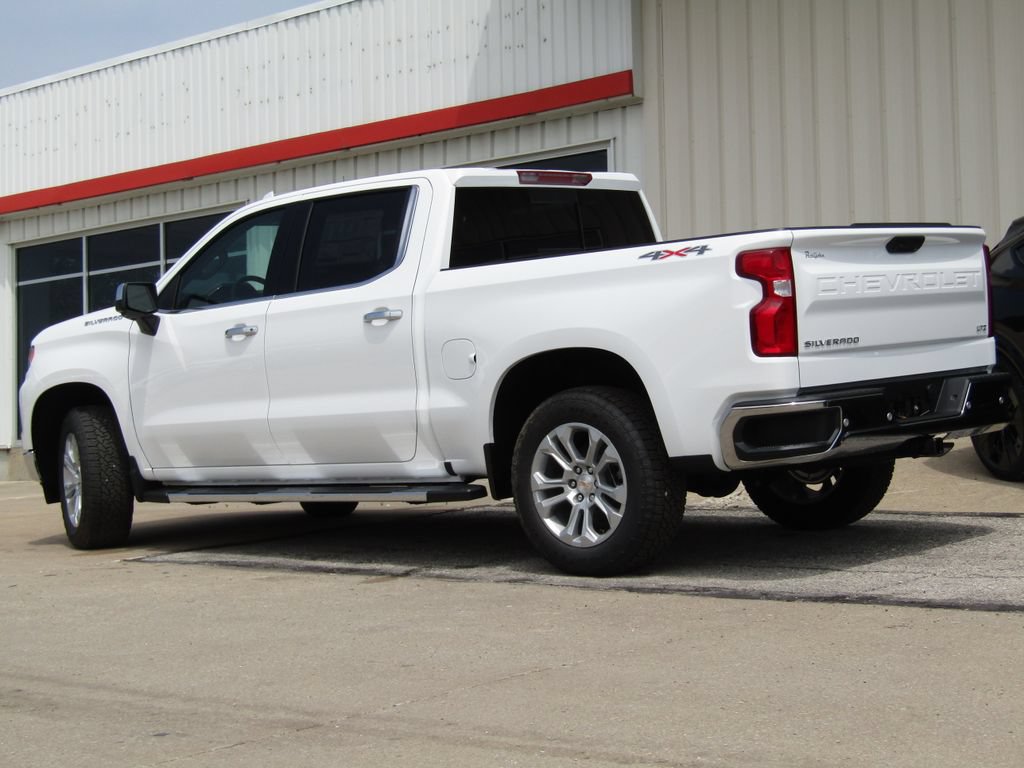 New 2026 Chevrolet Silverado 1500 LTZ w/ LTZ Premium Package AWD/4WD image 10