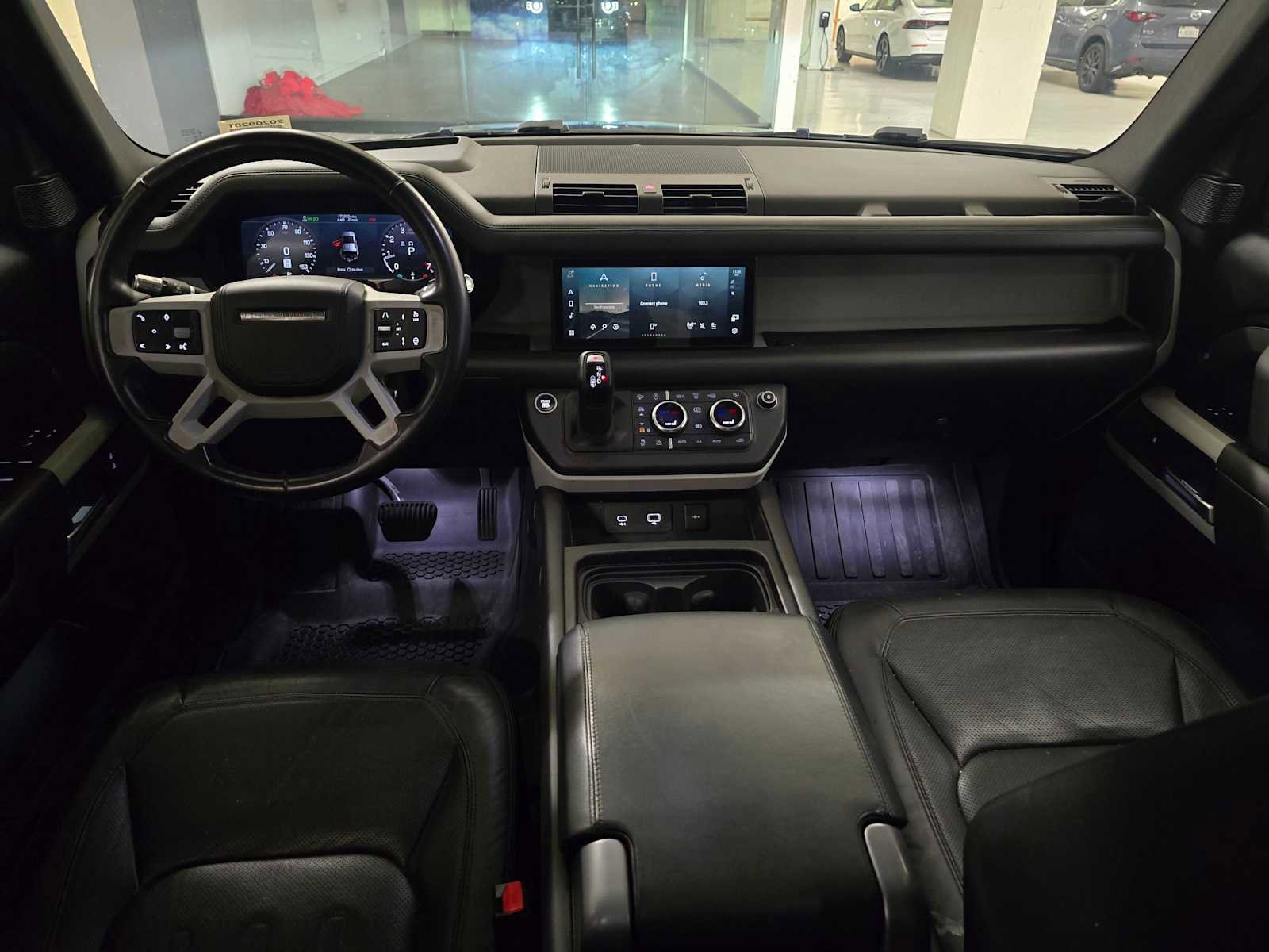 Used 2020 Land Rover Defender 110 HSE image 21