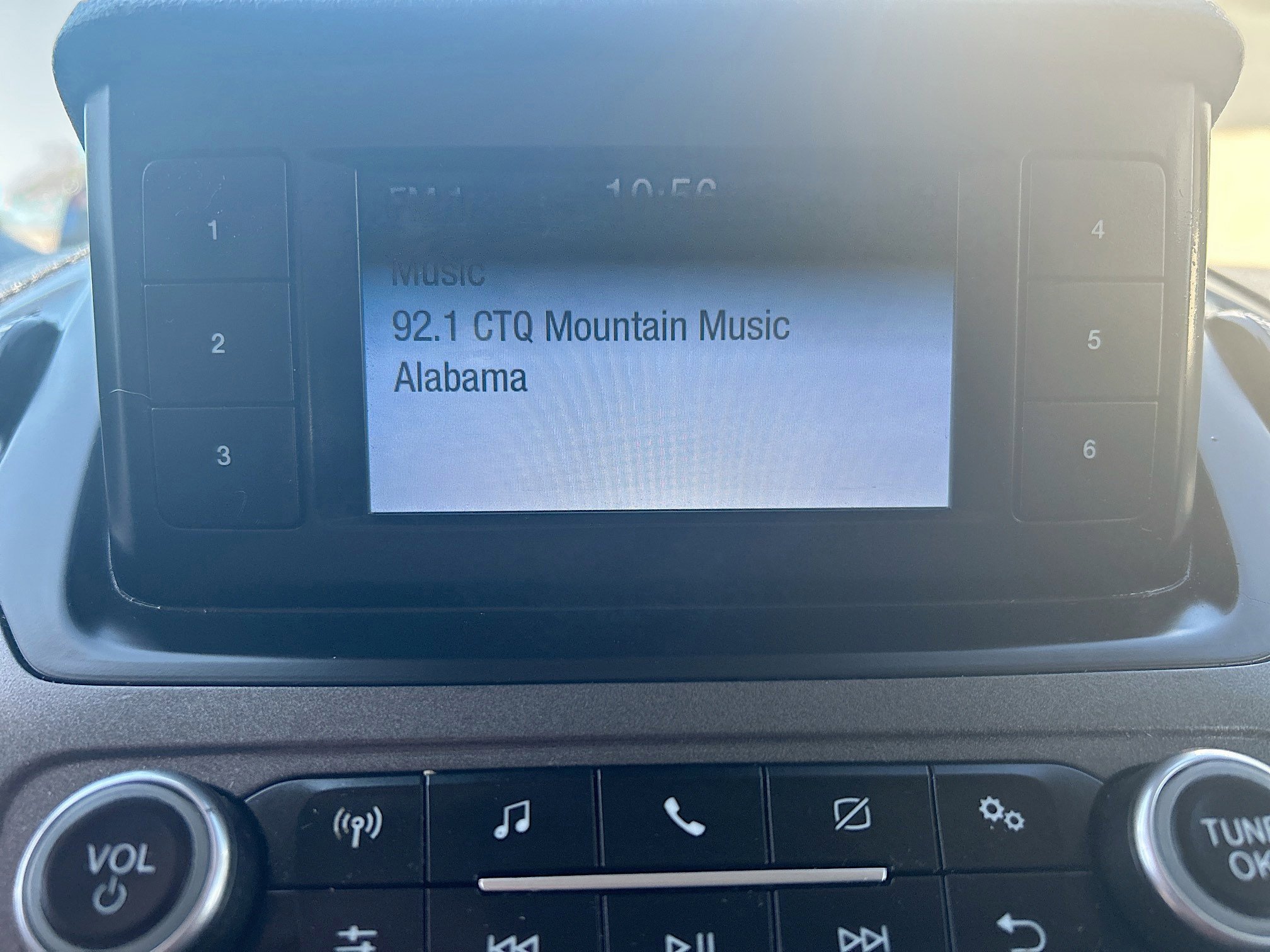 Used 2019 Ford Transit Connect XL image 17