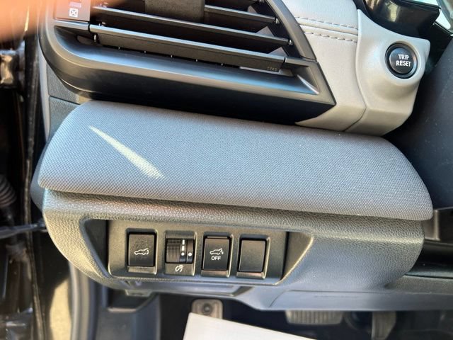 Used 2020 Subaru Outback Premium AWD/4WD image 23