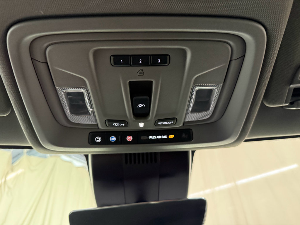 Certified 2023 Chevrolet Silverado 1500 LTZ w/ Technology Package AWD/4WD image 35