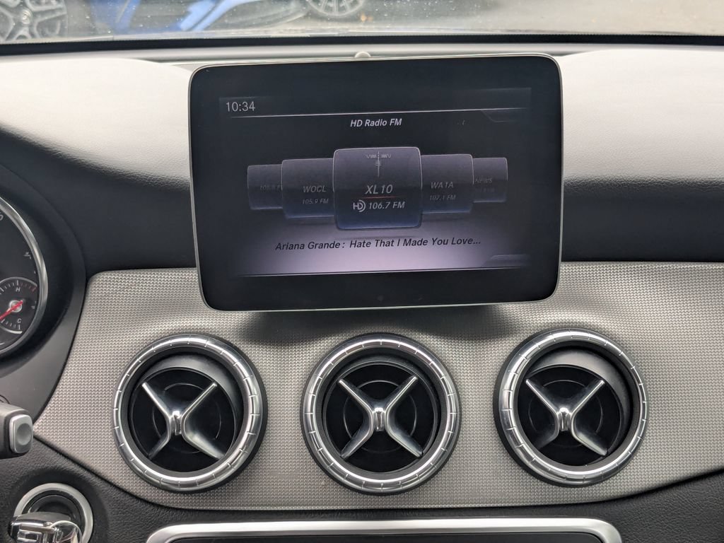 Used 2018 Mercedes-Benz CLA 250 image 5