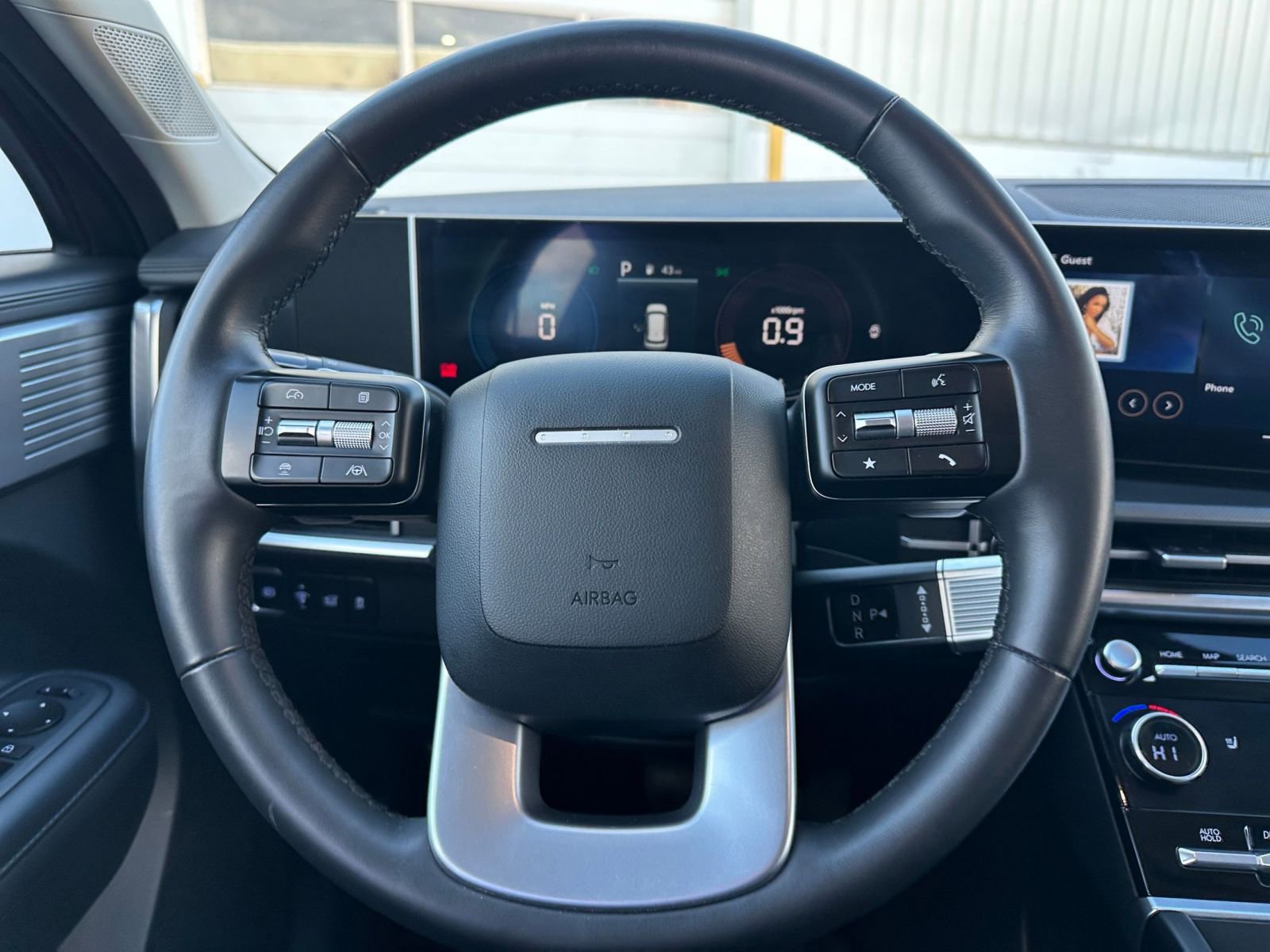 Used 2025 Hyundai Santa Fe SEL image 27