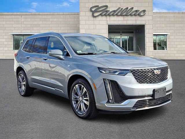 Certified 2025 Cadillac XT6 Premium Luxury image 2