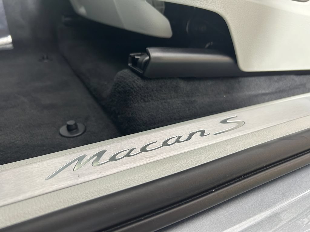 New 2026 Porsche Macan S AWD/4WD image 15