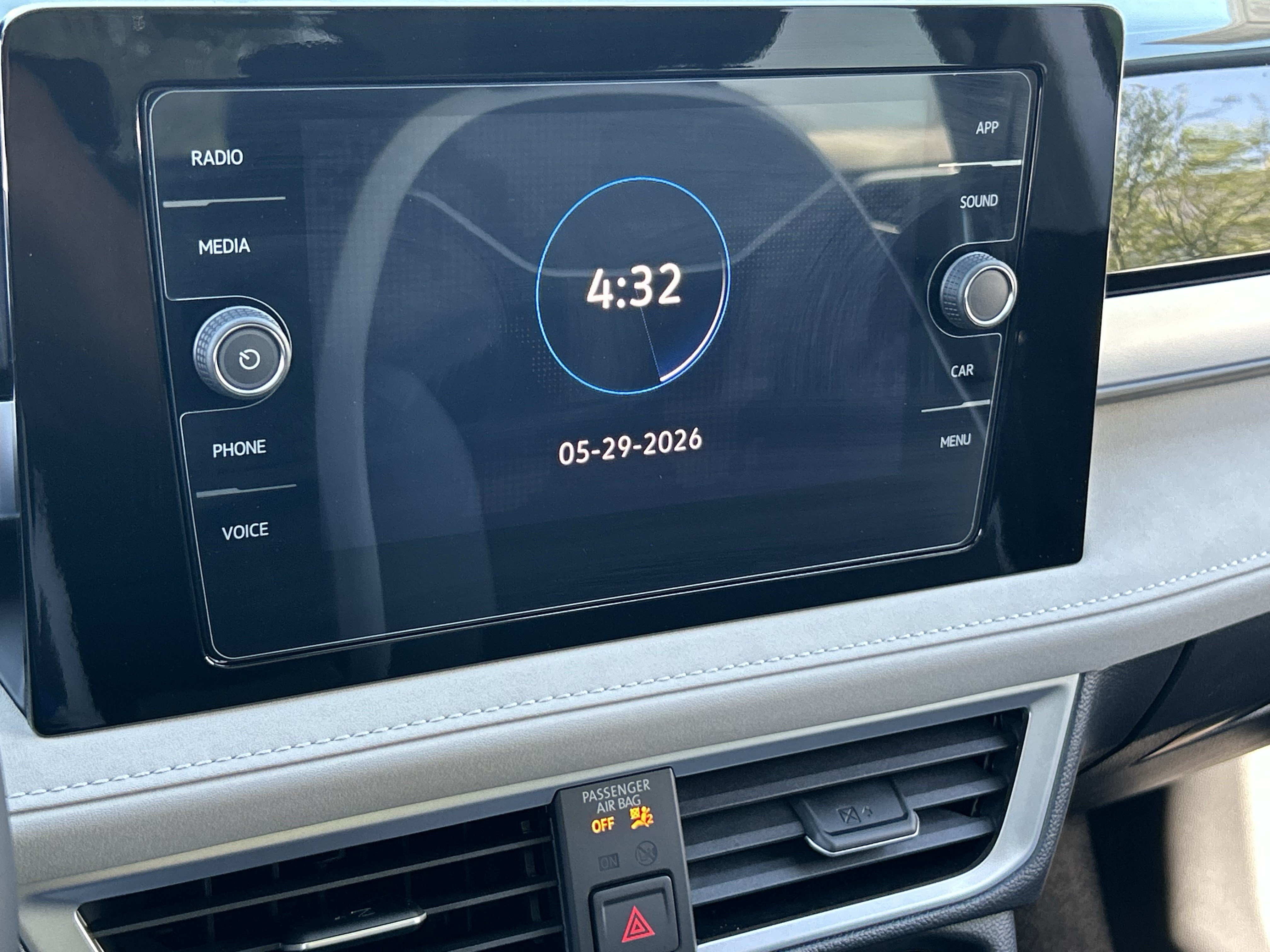 New 2026 Volkswagen Taos SE FWD image 19