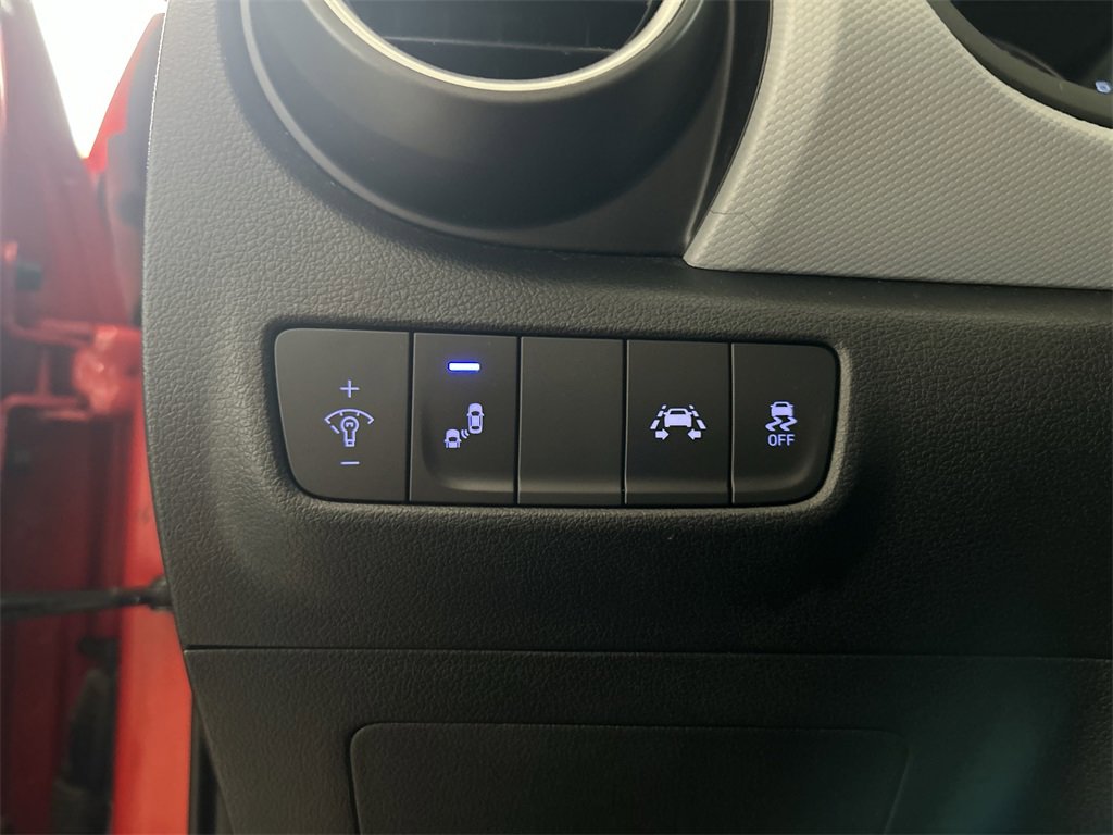 Used 2019 Hyundai Kona SEL w/ SEL Tech Package 02 image 14