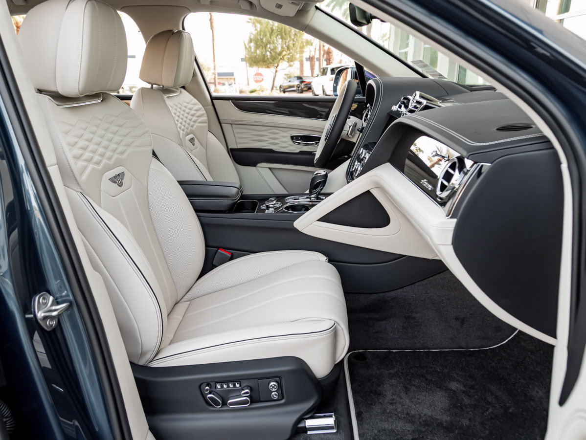 New 2027 Bentley Bentayga AWD/4WD image 40