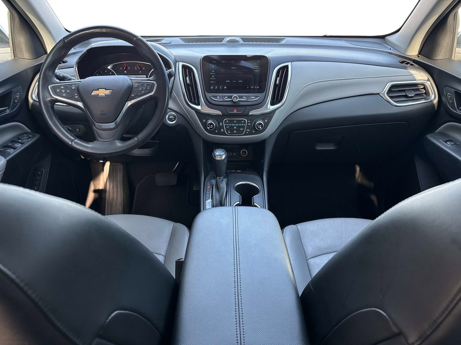Used 2019 Chevrolet Equinox Premier AWD/4WD image 16