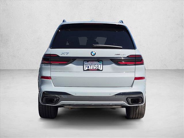 Used 2026 BMW X7 xDrive40i w/ M Sport Package AWD/4WD image 7