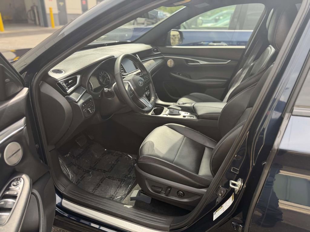 Used 2025 INFINITI QX50 Sport AWD/4WD image 8