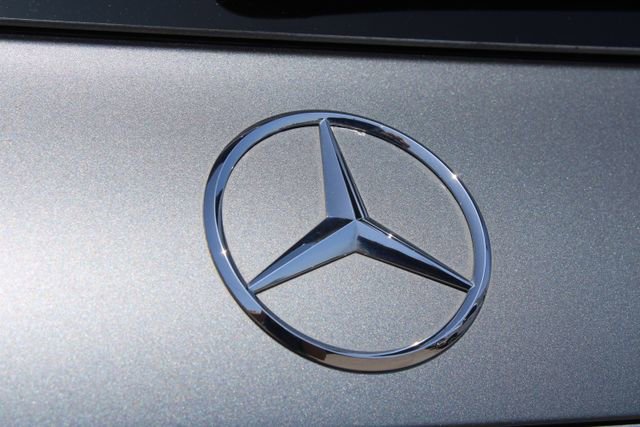 Used 2023 Mercedes-Benz GLE 450 4MATIC w/ AMG Line Exterior image 7