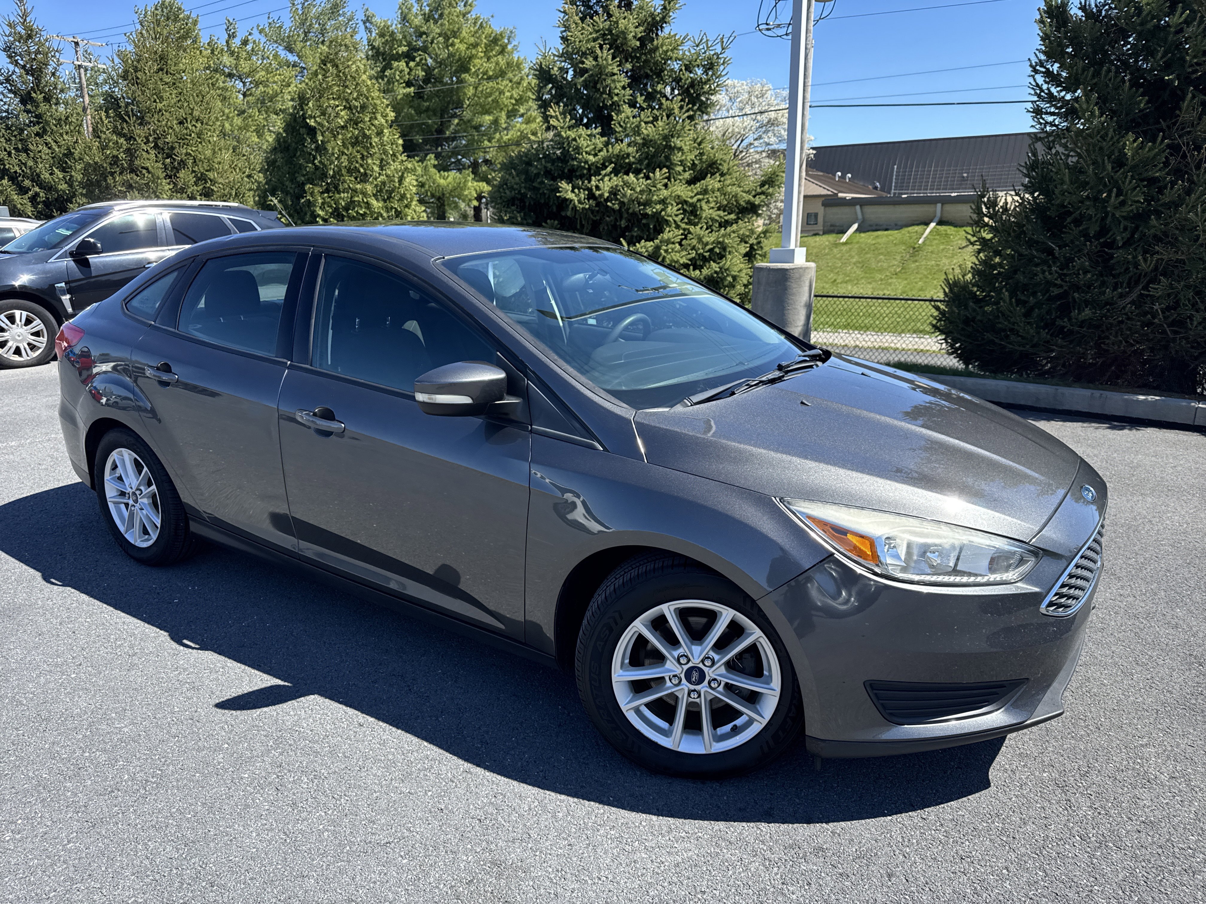 Used 2016 Ford Focus SE image 3