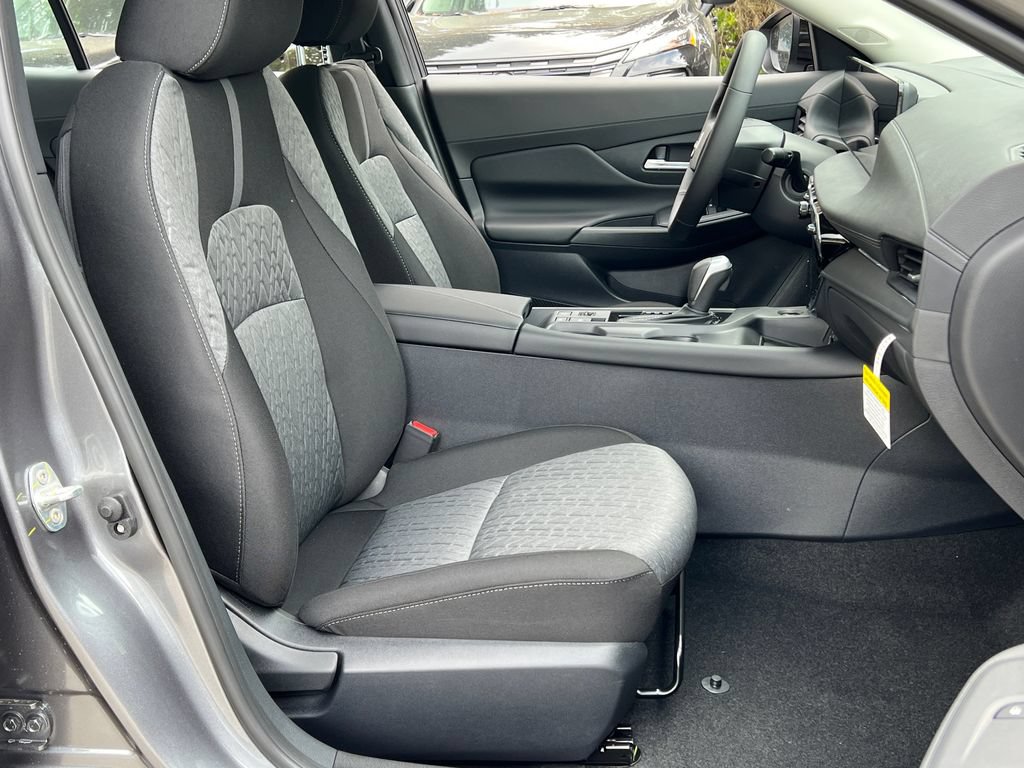 New 2026 Nissan Sentra SV w/ SV Convenience Package FWD image 18