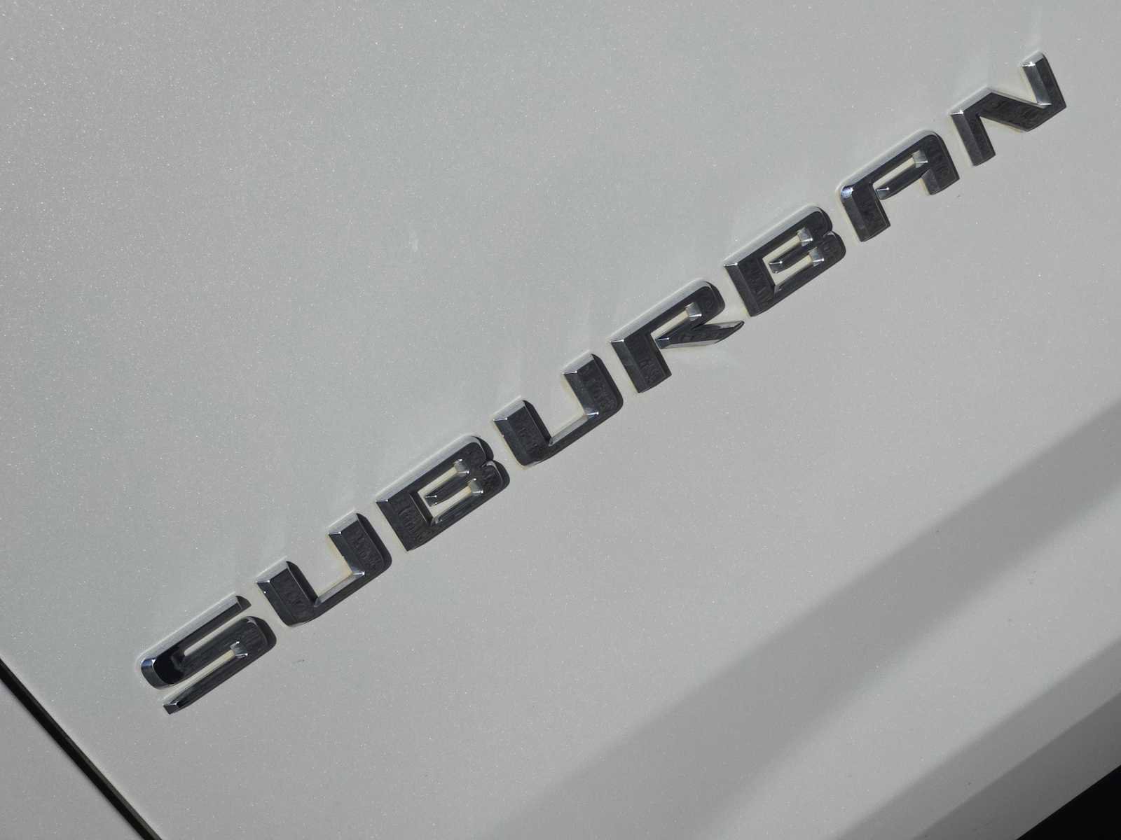 Used 2021 Chevrolet Suburban Premier image 11