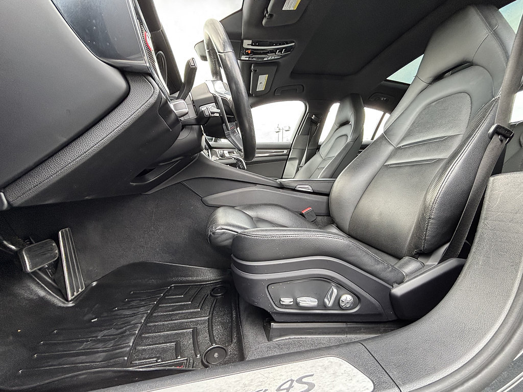 Used 2017 Porsche Panamera 4S AWD/4WD image 16
