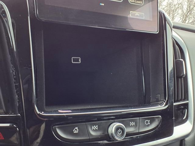 Used 2018 Chevrolet Traverse LT image 16