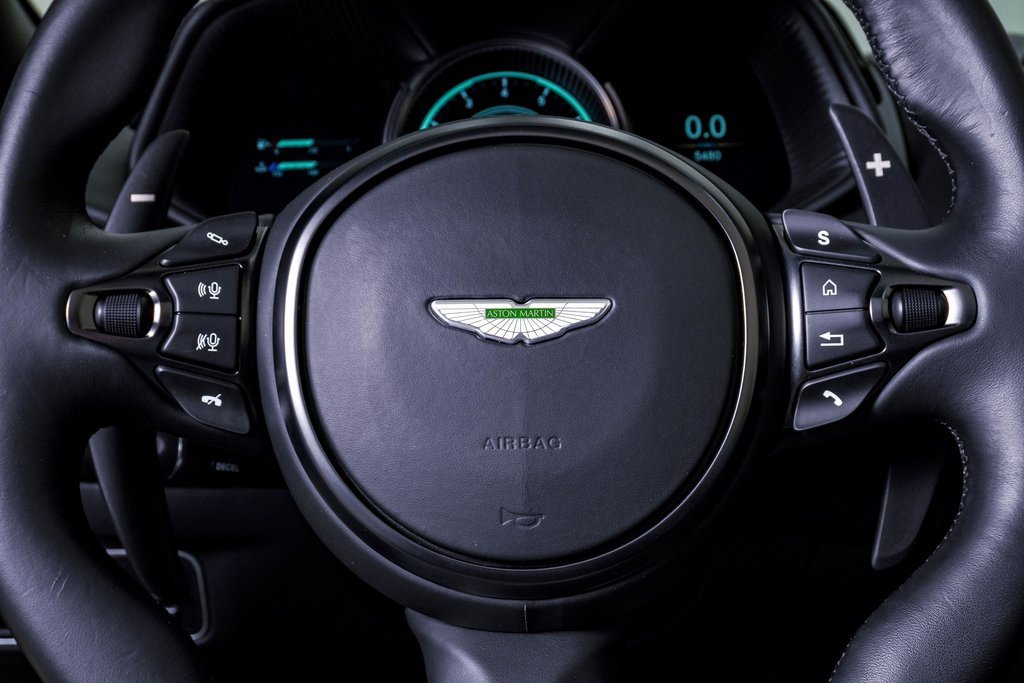 Used 2023 Aston Martin DB11 Volante image 29