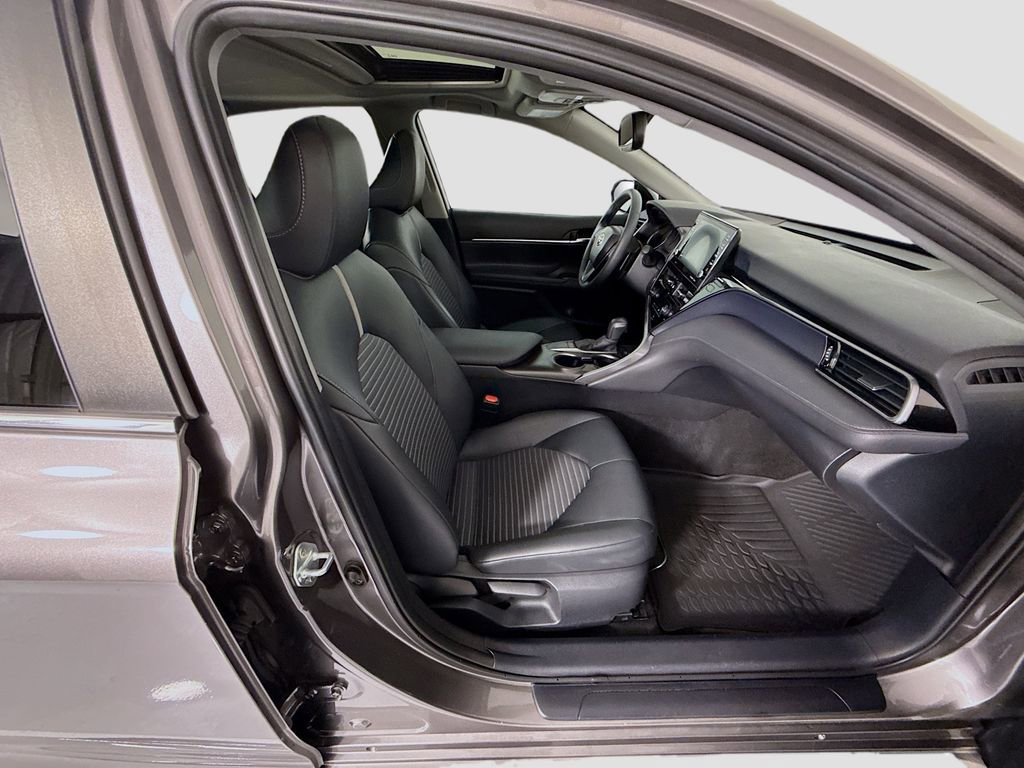Used 2024 Toyota Camry SE w/ Audio Upgrade Package image 20