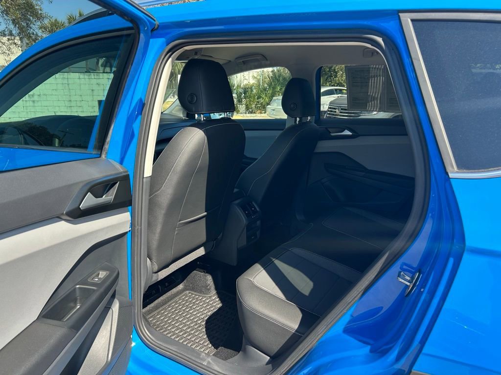 Certified 2023 Volkswagen Taos SE image 59