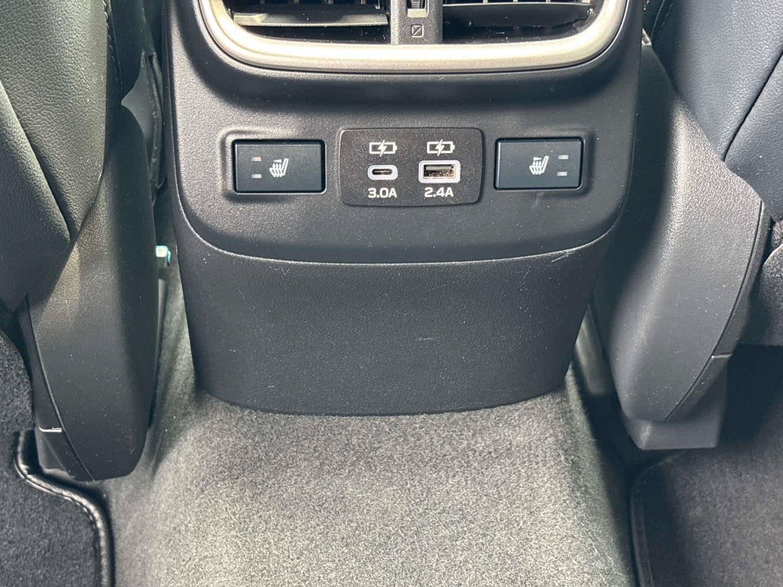 Used 2023 Subaru Outback Touring AWD/4WD image 13
