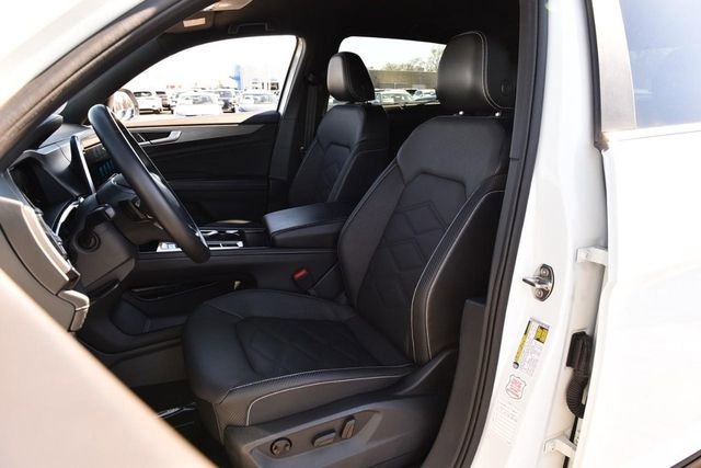 Certified 2024 Volkswagen Atlas Cross Sport SE image 19