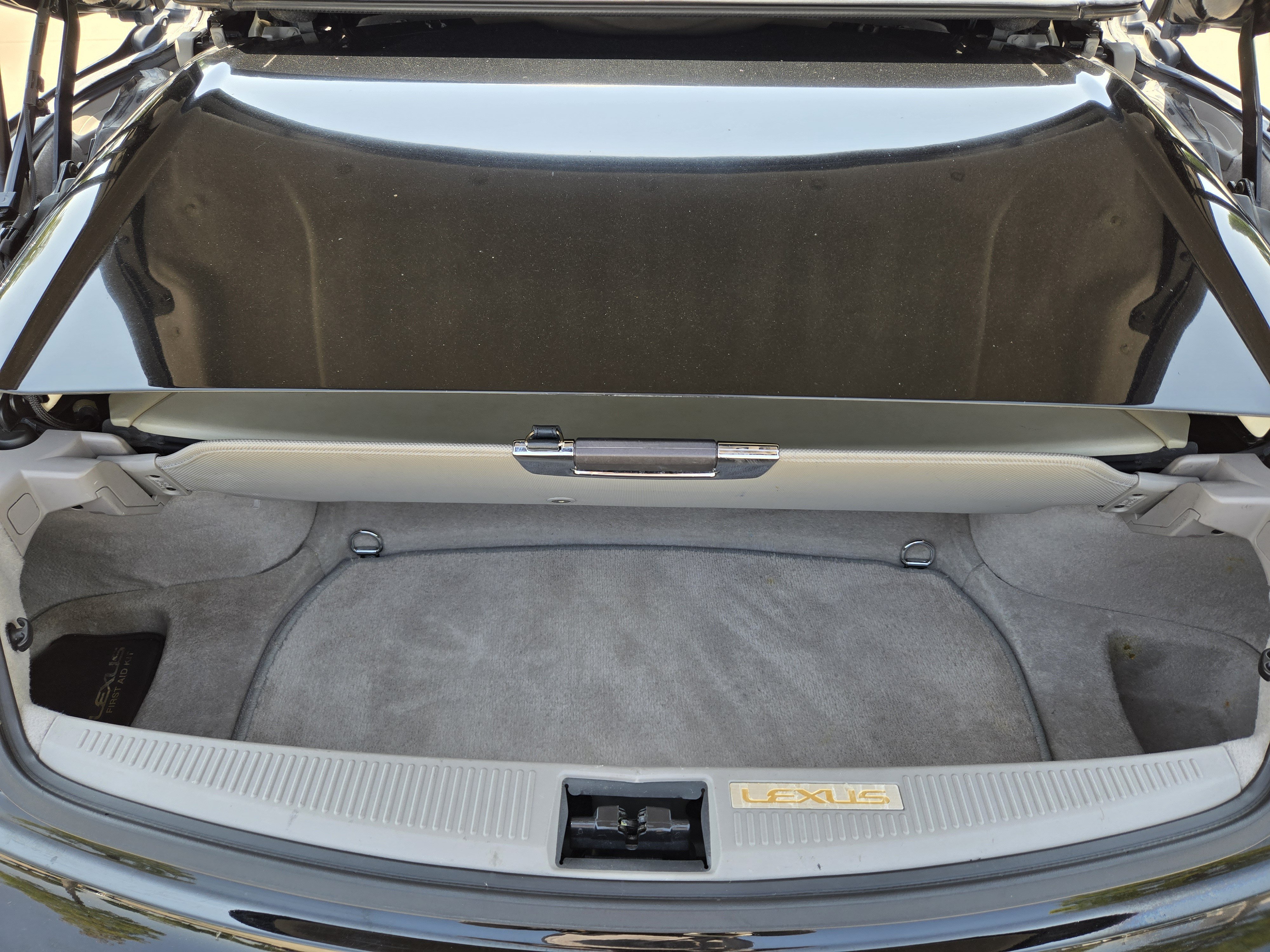 Used 2005 Lexus SC 430 Convertible RWD image 30