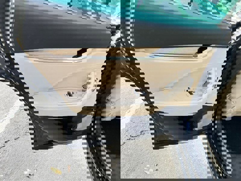 Used 2017 Maserati Levante w/ Luxury Package image 22