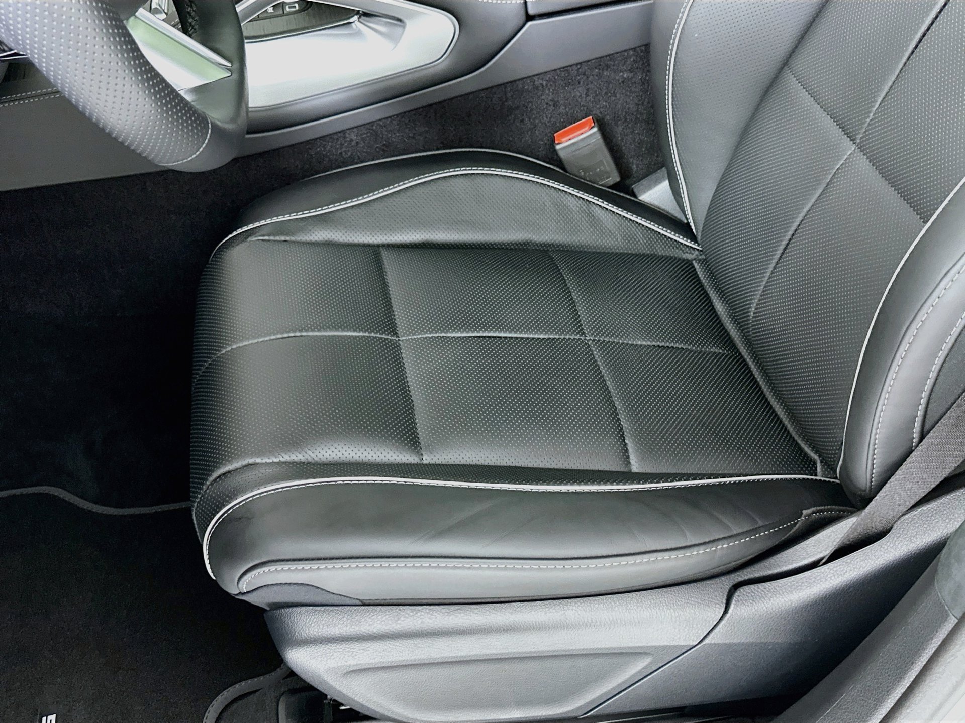 New 2026 Mercedes-Benz GLS 580 4MATIC image 21