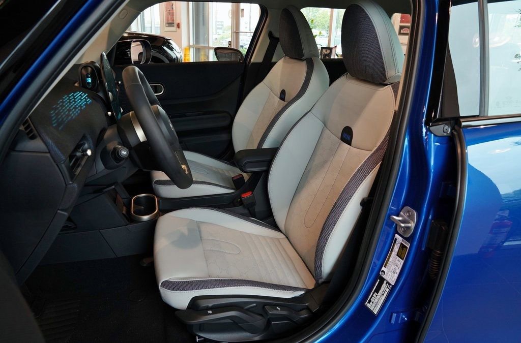 Used 2025 MINI Cooper S image 10