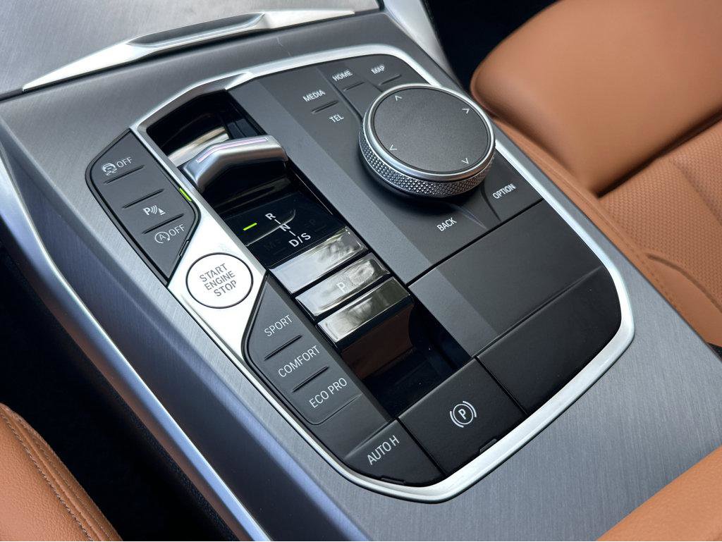 Used 2025 BMW 230i Coupe w/ M Sport Package image 27