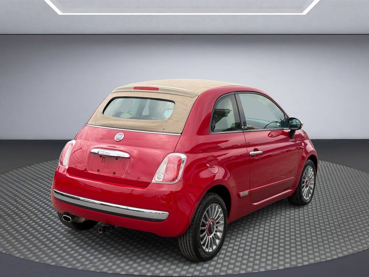 Used 2012 FIAT 500 Lounge w/ Luxury Leather Pkg FWD image 8