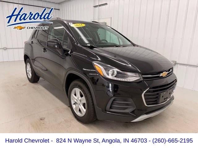 Used 2021 Chevrolet Trax LT AWD/4WD image 1