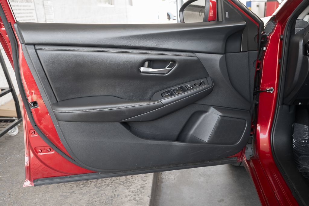 Used 2024 Nissan Sentra SV FWD image 20