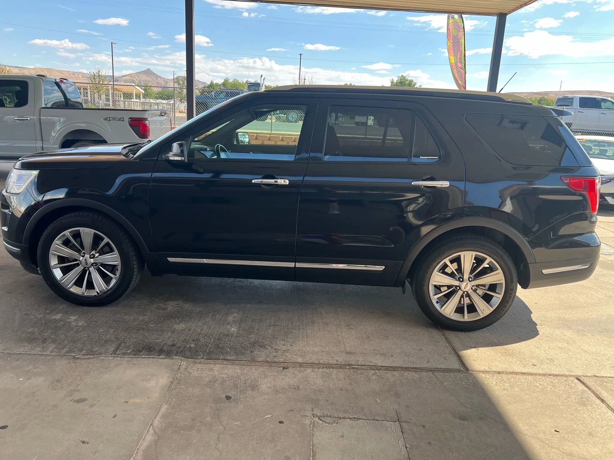 Used 2019 Ford Explorer Limited image 8
