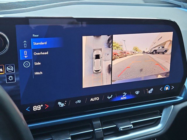 Used 2024 Chevrolet Equinox EV LT w/ LPO, Blackout Package FWD image 15