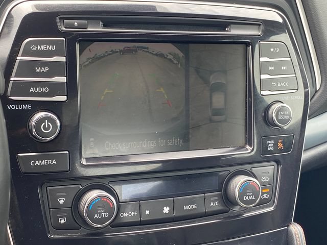 Used 2023 Nissan Maxima SR FWD image 11