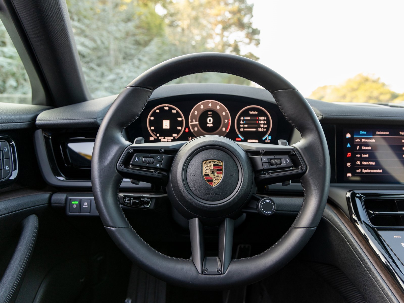 Used 2024 Porsche Panamera 4 image 29