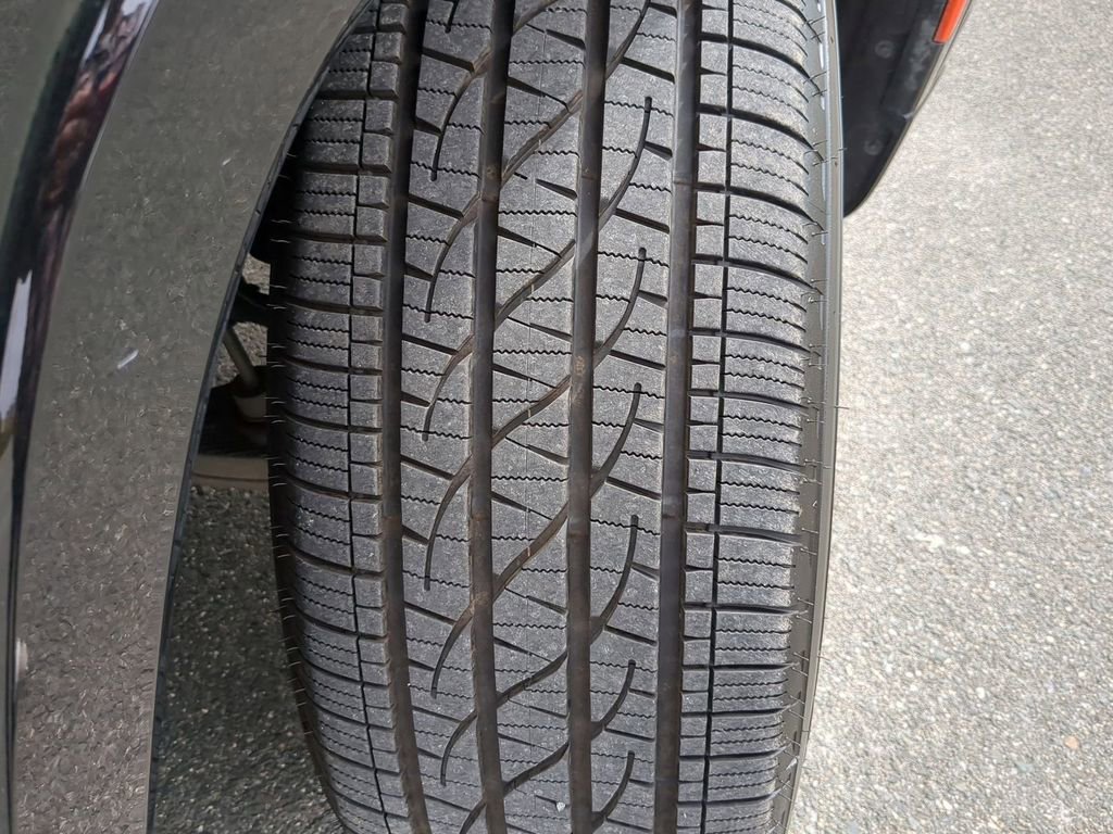 Used 2023 Jeep Wagoneer L Series III w/ Preferred Equipment Group image 12