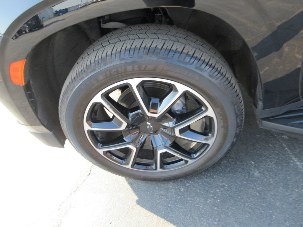 Certified 2024 Chevrolet Tahoe RST w/ Sport Performance Package AWD/4WD image 14